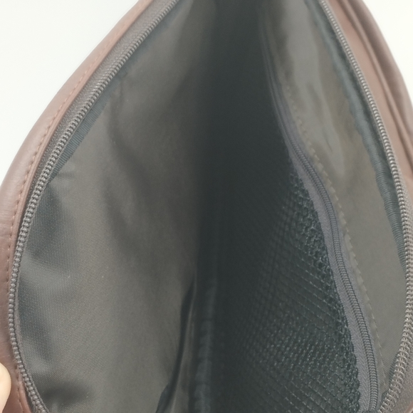 Penguin Travel kit faux leather - Picture 7 of 8